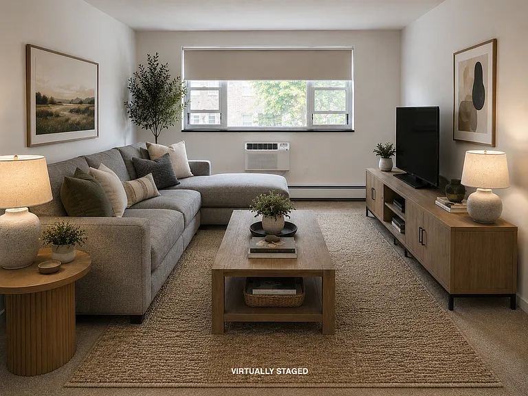Lexington St Apartments — Photo 5