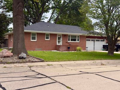1303 Pleasant St, Hastings, NE, 68901
