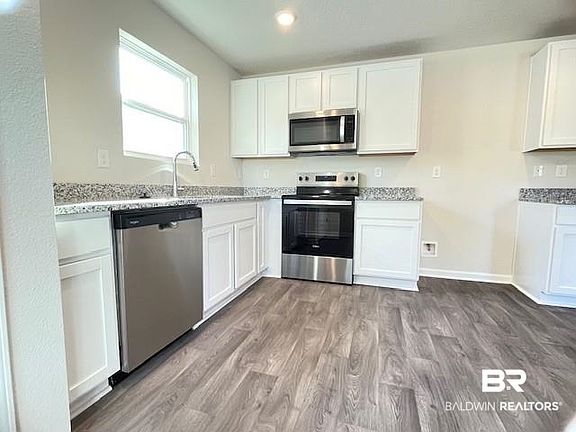 4th image of 1024 S Bay St