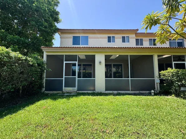 6819 Via Regina, Boca Raton, FL