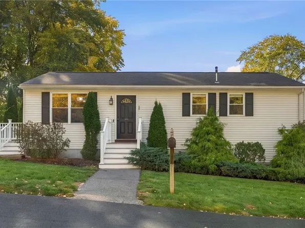 1 Vale St, Cumberland, RI 02864