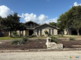 141 Seascape Dr, Port Lavaca, TX 77979