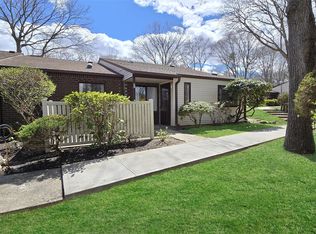 91 Birchwood Rd, Coram, NY 11727