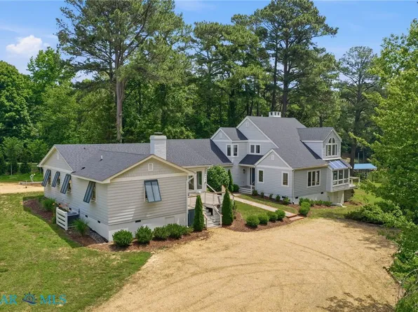 48 Sams Cove Lndg, Irvington, VA 22480