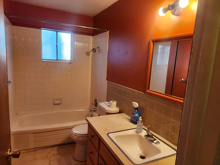 921 Elm Ct — Photo 8
