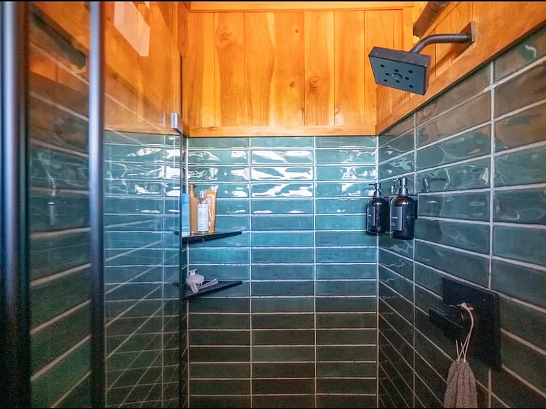 90 Peakview Dr — Photo 17