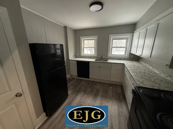 207 Pine St #2, Manchester, NH 03103