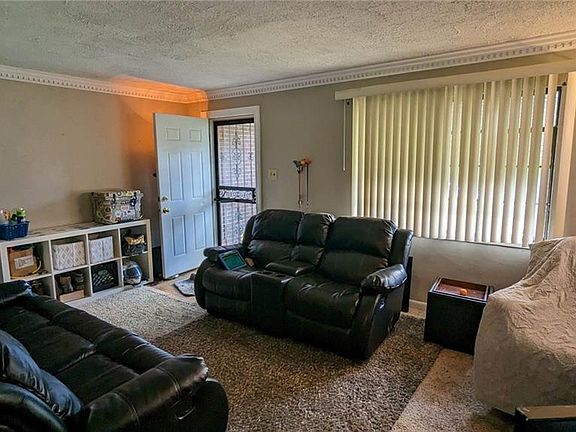 5th image of 3814 Merrimac Ave