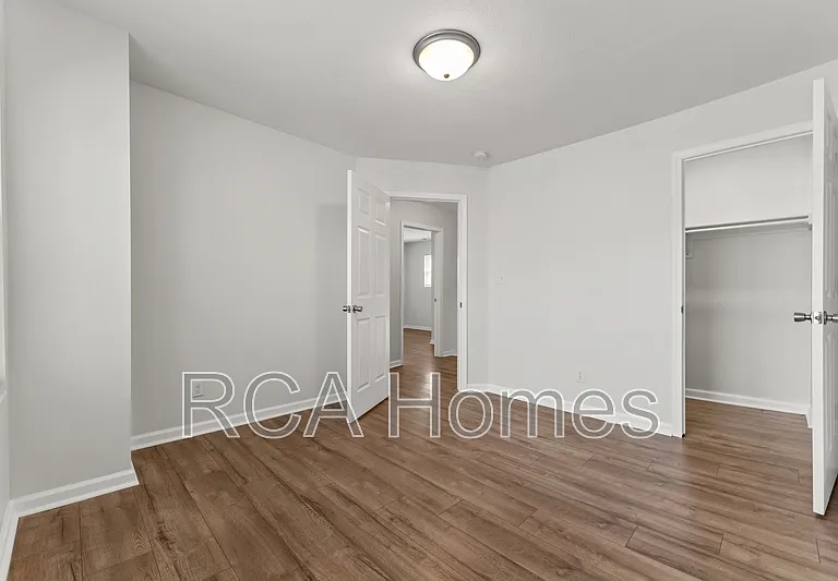 603 N Sherman Dr — Photo 8