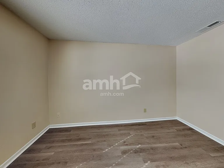 10002 Big Bend Dr — Photo 10