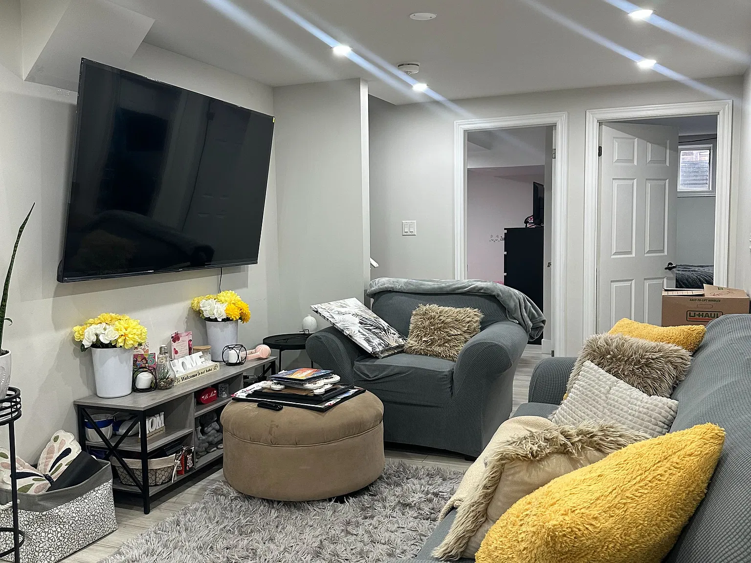 3 bed, $1,800 — Photo 2
