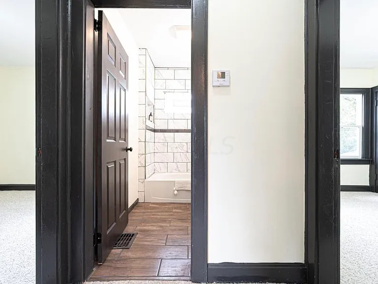1580 Cordell Ave — Photo 4