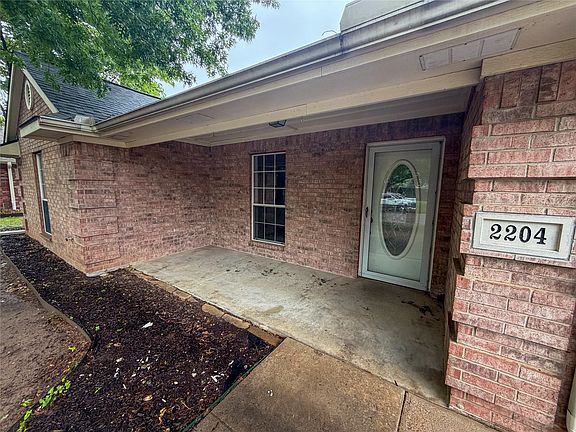 2nd image of 2204 N Village Dr