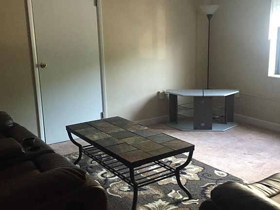 2nd image of 3829 Willow Avenue # Second Floor