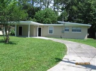 6961 Clovis Rd, Jacksonville, FL 32205