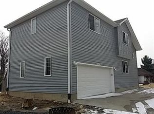 7631 Lawndale Dr, Omaha, NE 68134