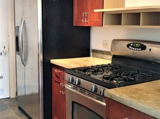 1983 N Summit Ave #2, Milwaukee, WI