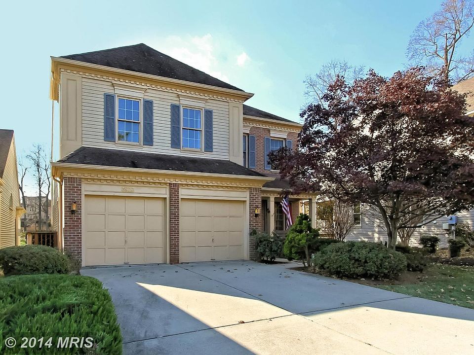 1st image of 3833 Parkland Dr