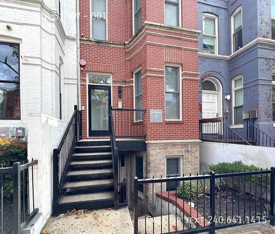 Photo 2 of 19 - 1123 6th St NW #1 - Washington, DC Building Photo - 1123 6th St NW #1