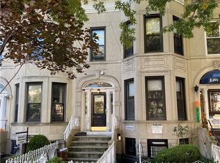 448 Bay Ridge Pkwy, Brooklyn, NY 11209