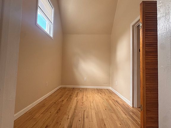 3rd image of 801 Main Ct #4