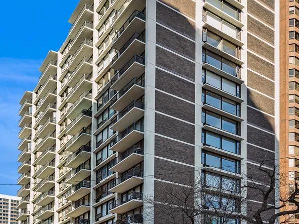 1400 N State Pkwy APT 17F, Chicago, IL 60610