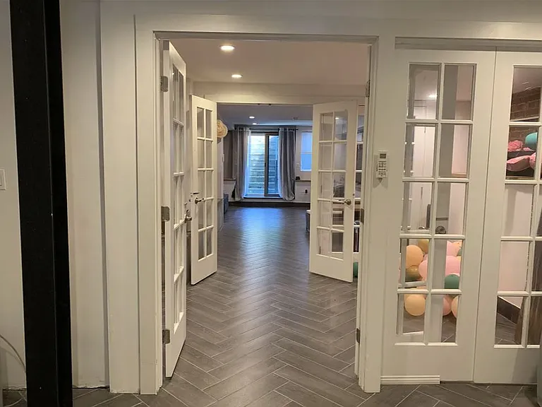 213 Butler St #1 — Photo 4