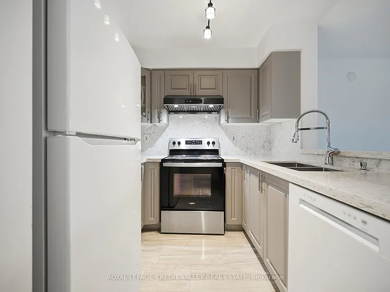 25 Via Rosedale #108 — Photo 10