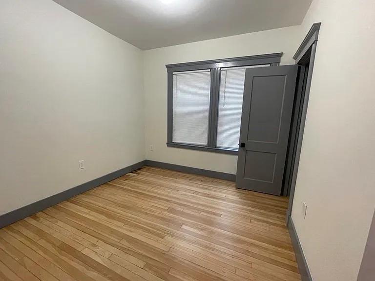 41 Long Ave #1 — Photo 7