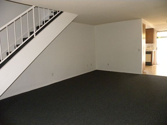 5th image of 3762 Oxford Ln