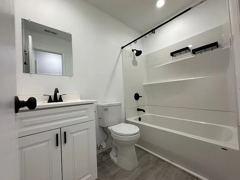 975 Lisa Ave — Photo 12