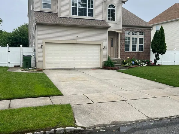 214 E Kennedy Dr, Egg Harbor Township, NJ 08234