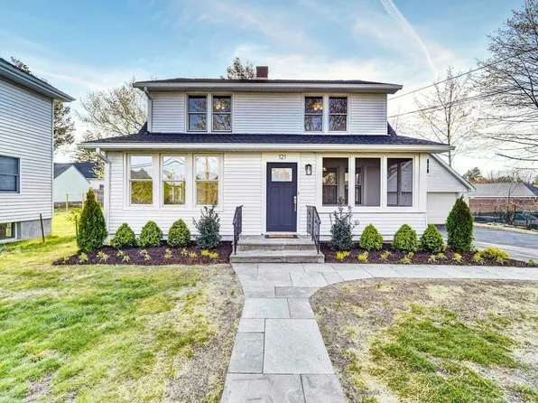 121 Boltis Street, Mount Kisco, NY 10549