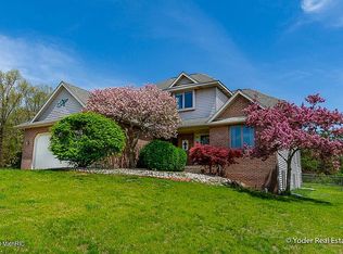 806 Wildlife Trl, Belding, MI 48809