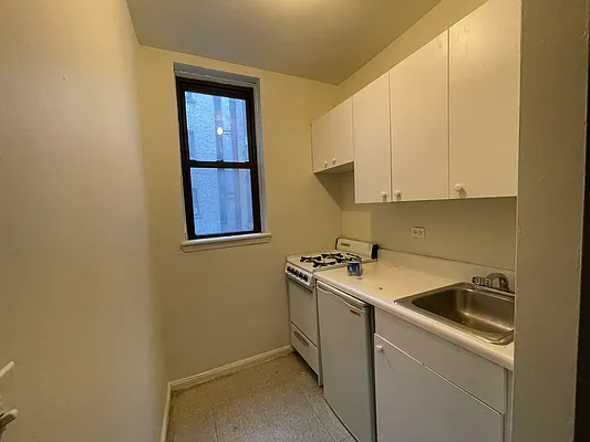 Rented by Compass | media 14