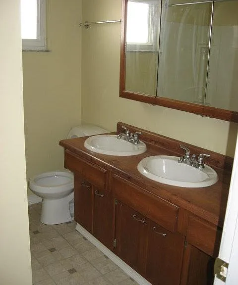 4520 Hartwell Rd — Photo 4