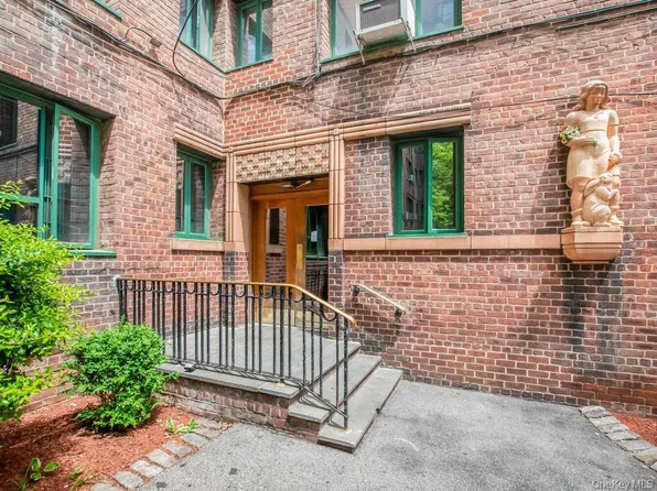 1503 Metropolitan Avenue #4F, Bronx, NY 10462