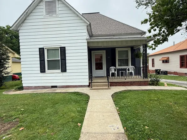 410 E Locust St, Harrisburg, IL 62946