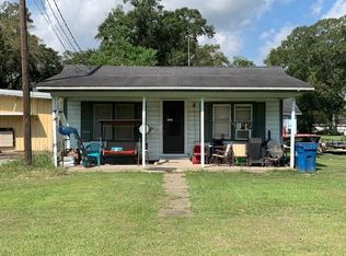 207 S Lake Arthur Ave, Jennings, LA 70546