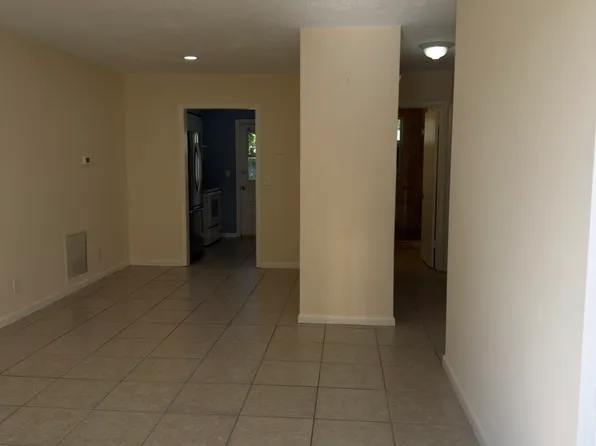 (undisclosed Address), North Palm Beach, FL 33408