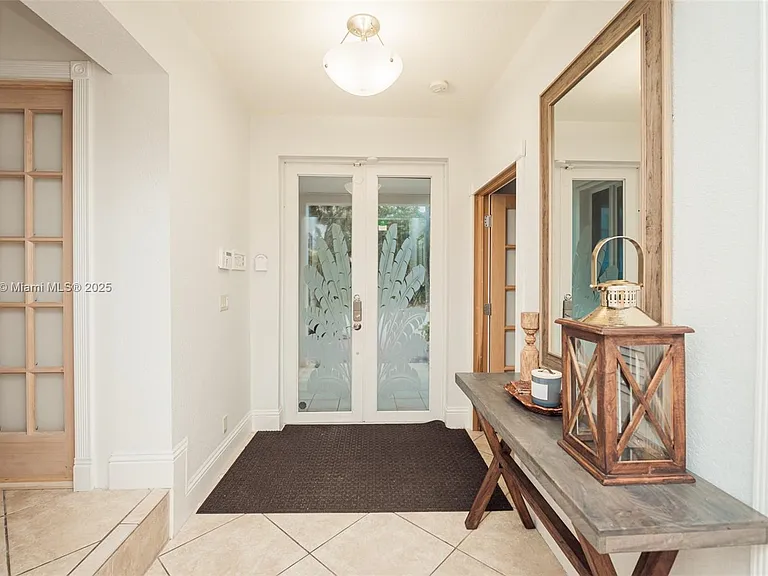 302 Balboa St — Photo 33