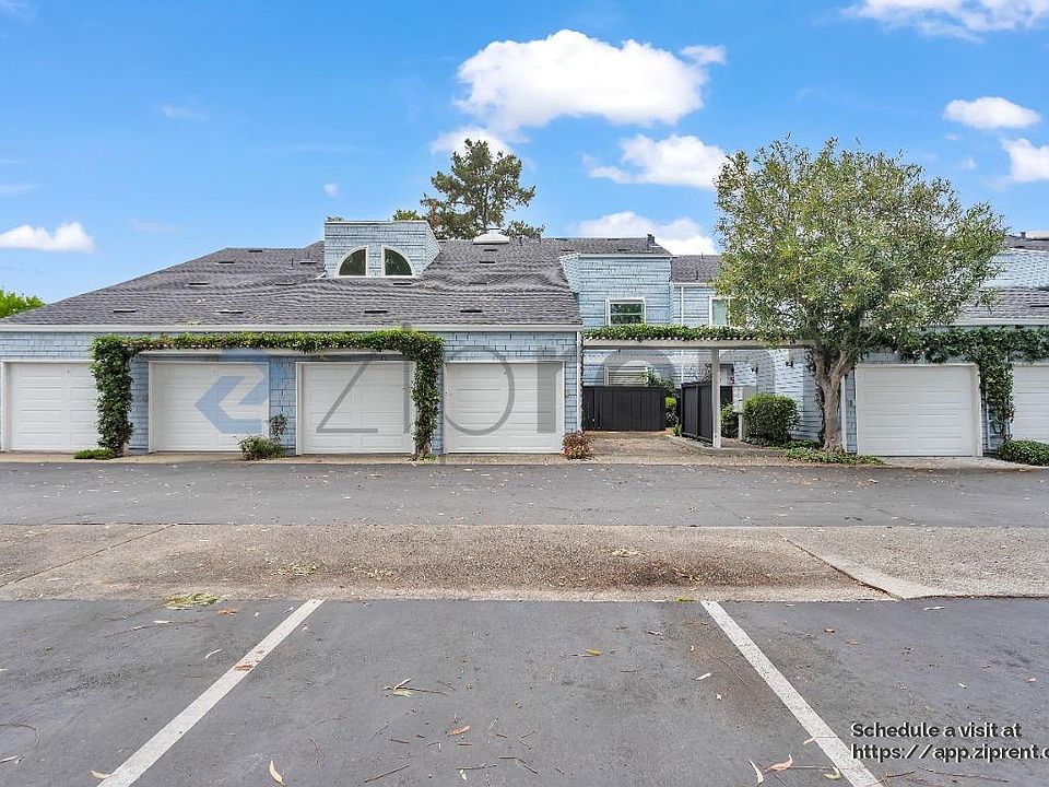1st image of 749 Barnegat Ln