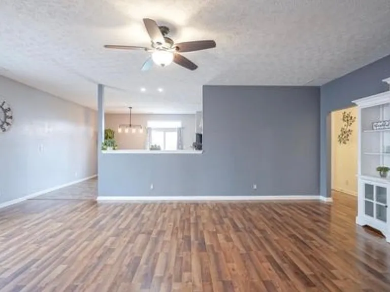 2712 Gulfstream Ln — Photo 6