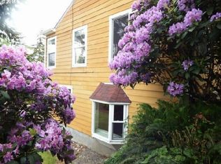 1302 California Ave, Coos Bay, OR 97420