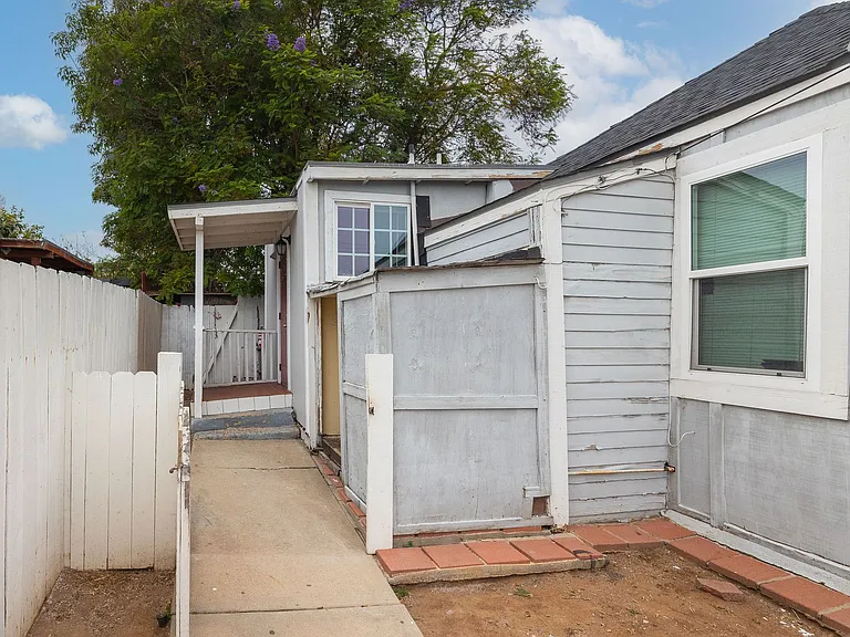 940 Arcadia Pl — Photo 12