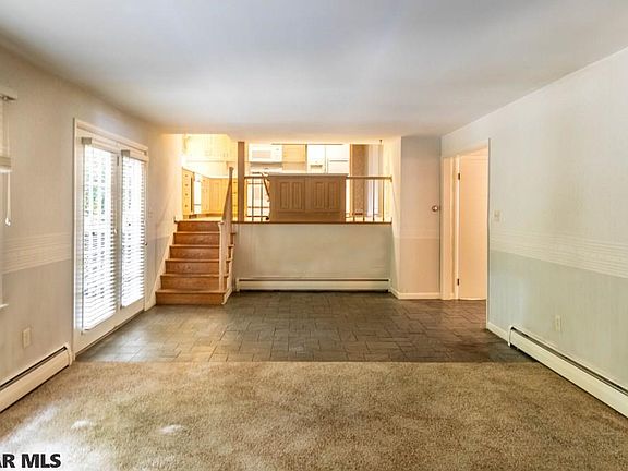 5th image of 613 Wayland Pl