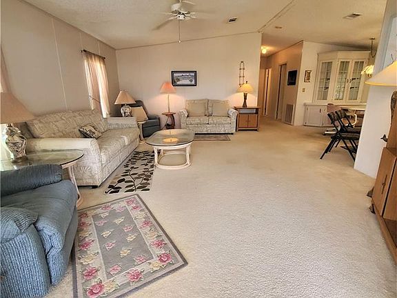 5th image of 10010 Red Bud Ln