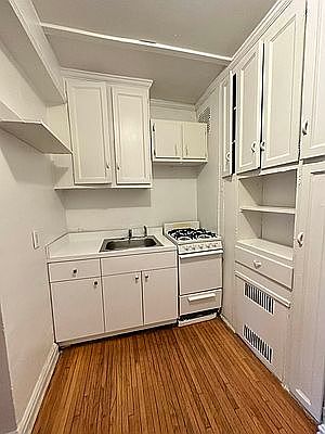 5th image of 195 Underhill Ave #6E