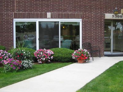 5300 Walnut Ave APT 20E, Downers Grove, IL, 60515