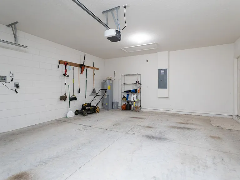 4105 Harvest Cir — Photo 22